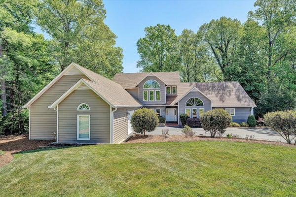 25 FINDLAY CIR, PENHOOK, VA 24137 - Image f020bdbaa75907ece9f25d39902fa2a8/3694962484