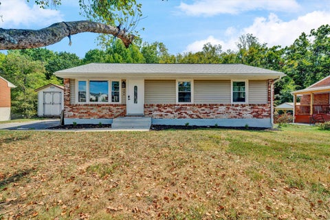 Homes For Sale - 364 Clubhouse Dr<br/> Roanoke, VA 24019