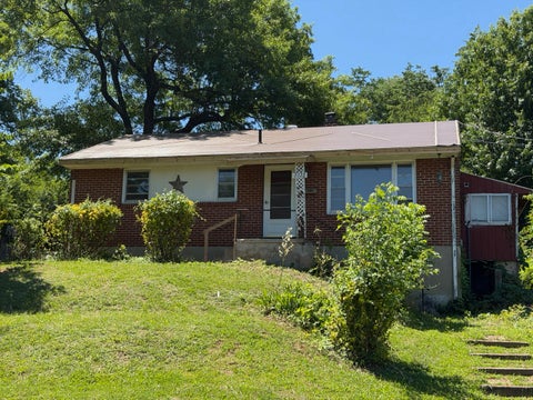 Homes For Sale - 2322 Mountain View Ter<br/> Roanoke City County, Roanoke, VA 24015