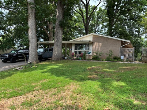 Homes For Sale - 114 Maplelawn Ave<br/> Roanoke City County, Roanoke, VA 24012