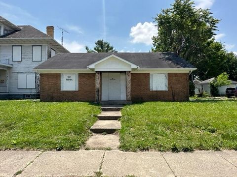 Photo of 1355 S Fountain Avenue, Springfield, OH 45506 (MLS # 1028218)