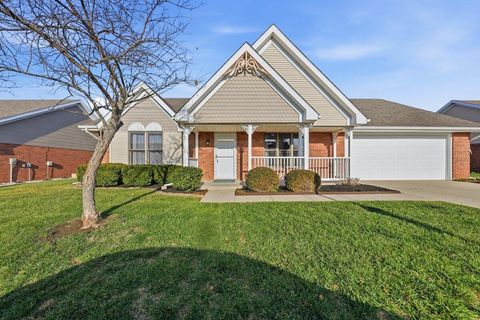 Photo of 1708 New Castle Lane, Springfield, OH 45503 (MLS # 1042441)