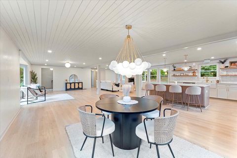 Photo of 844 White Oak Drive, Springfield, OH 45504 (MLS # 1042245)