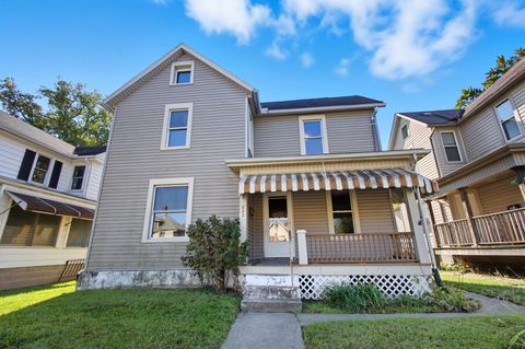 Photo of 842 Oak Street, Springfield, OH 45505 (MLS # 1041669)