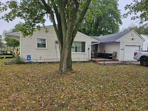Photo of 212 S Oak Street, Cridersville, OH 45806 (MLS # 1041556)