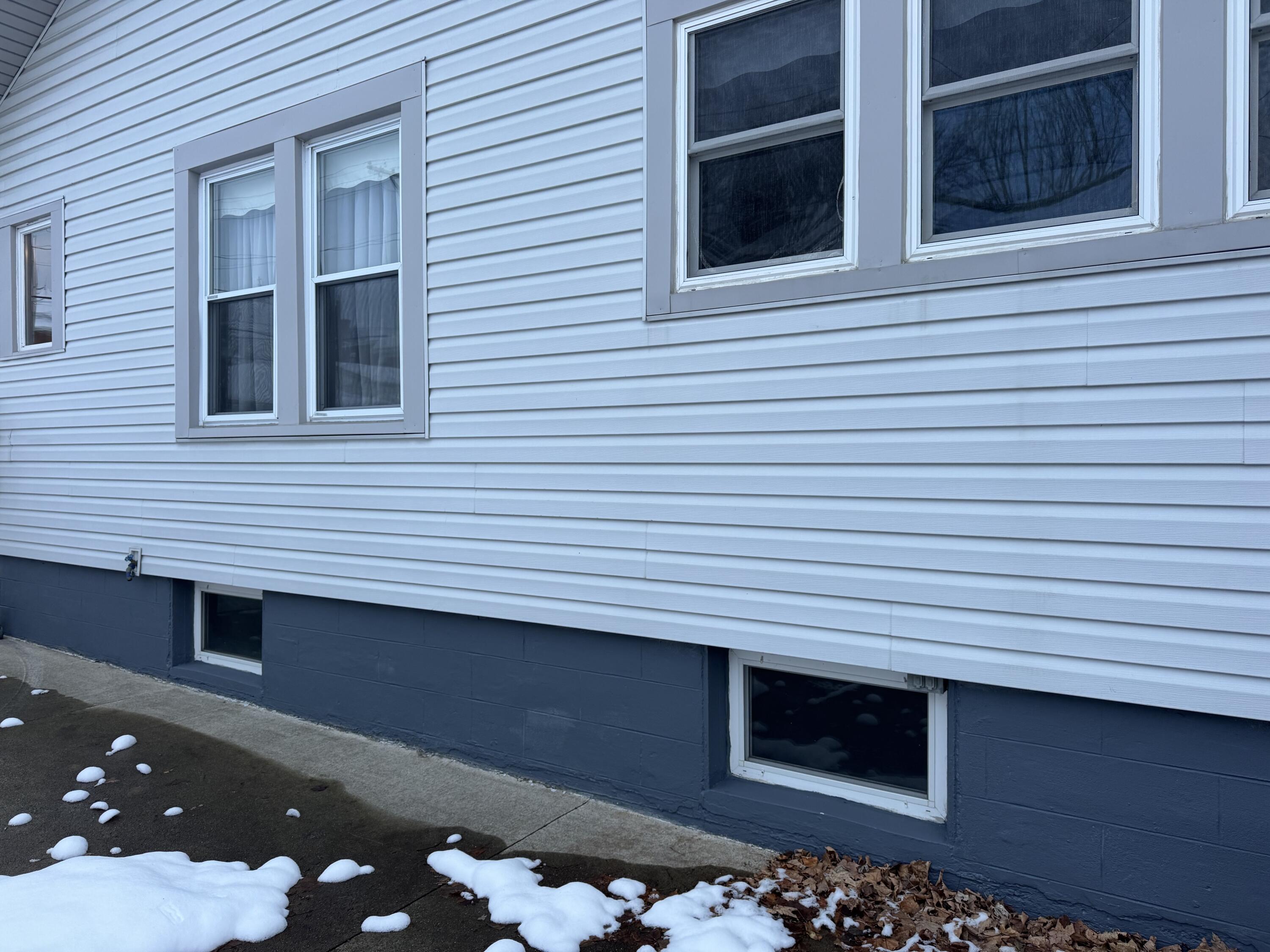 Bellefontaine, Ohio 43311, United States, 2 Bedrooms Bedrooms, ,1 BathroomBathrooms,Residential,Contingent,252191