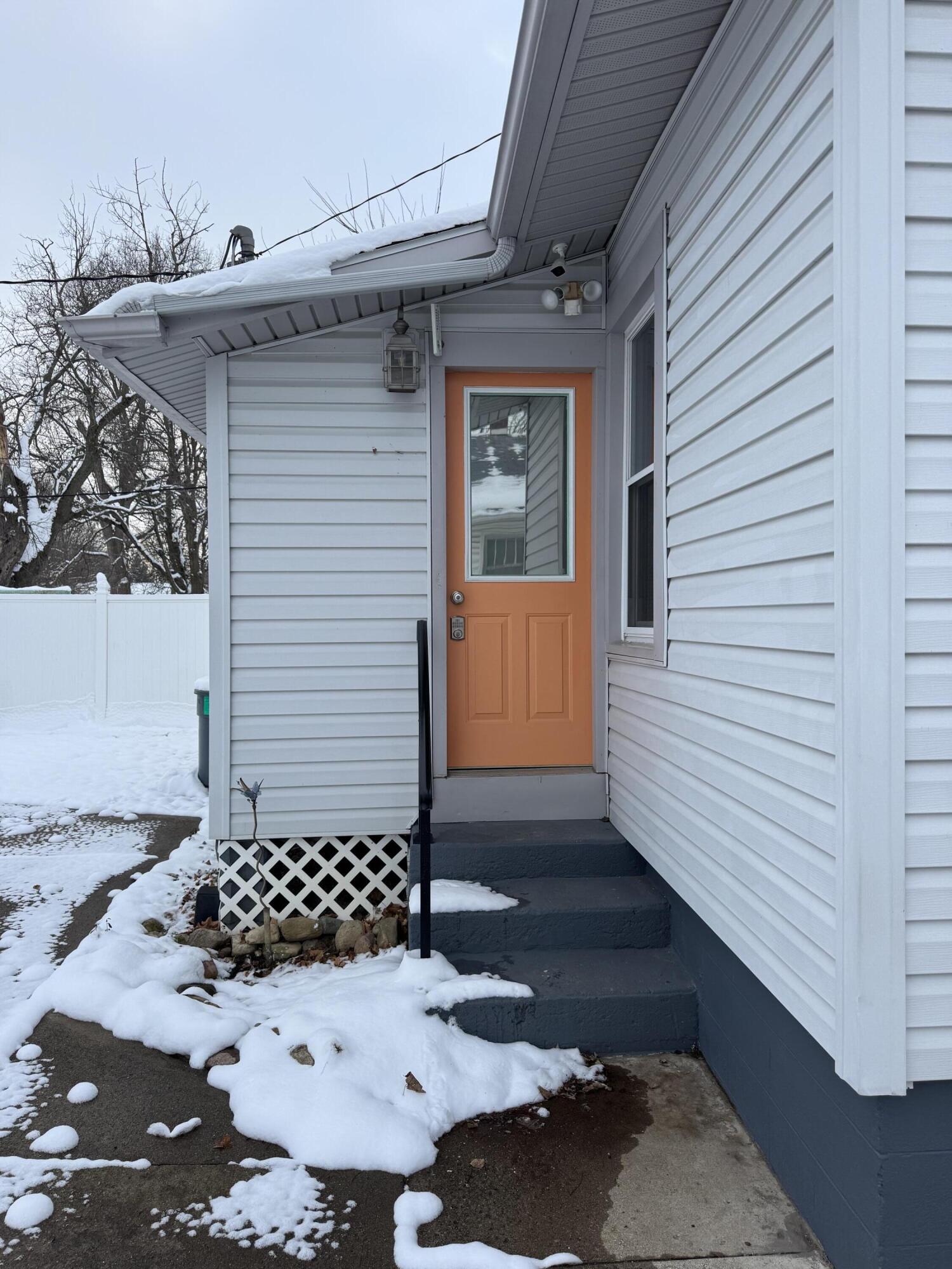 Bellefontaine, Ohio 43311, United States, 2 Bedrooms Bedrooms, ,1 BathroomBathrooms,Residential,Contingent,252191