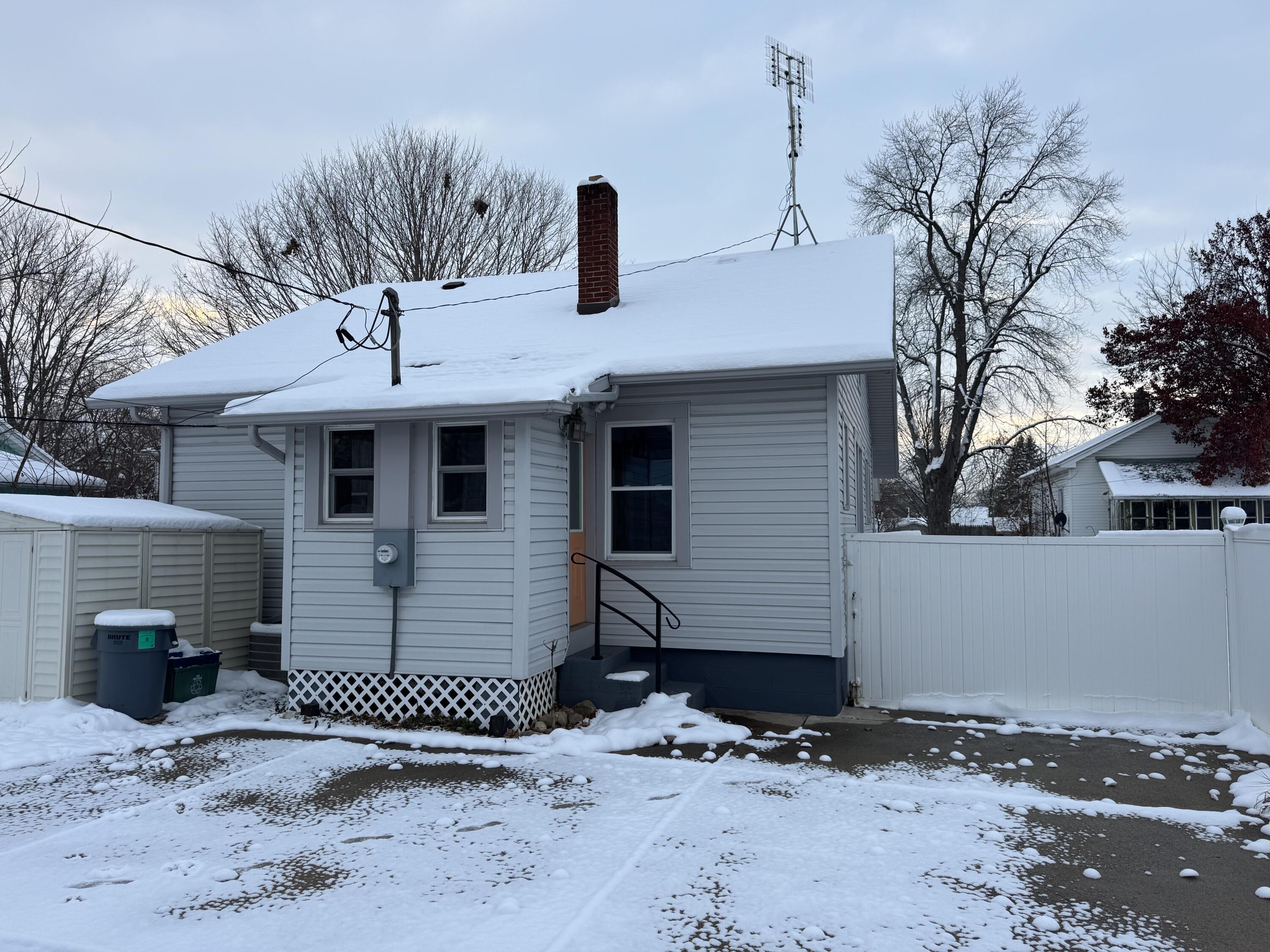 Bellefontaine, Ohio 43311, United States, 2 Bedrooms Bedrooms, ,1 BathroomBathrooms,Residential,Contingent,252191