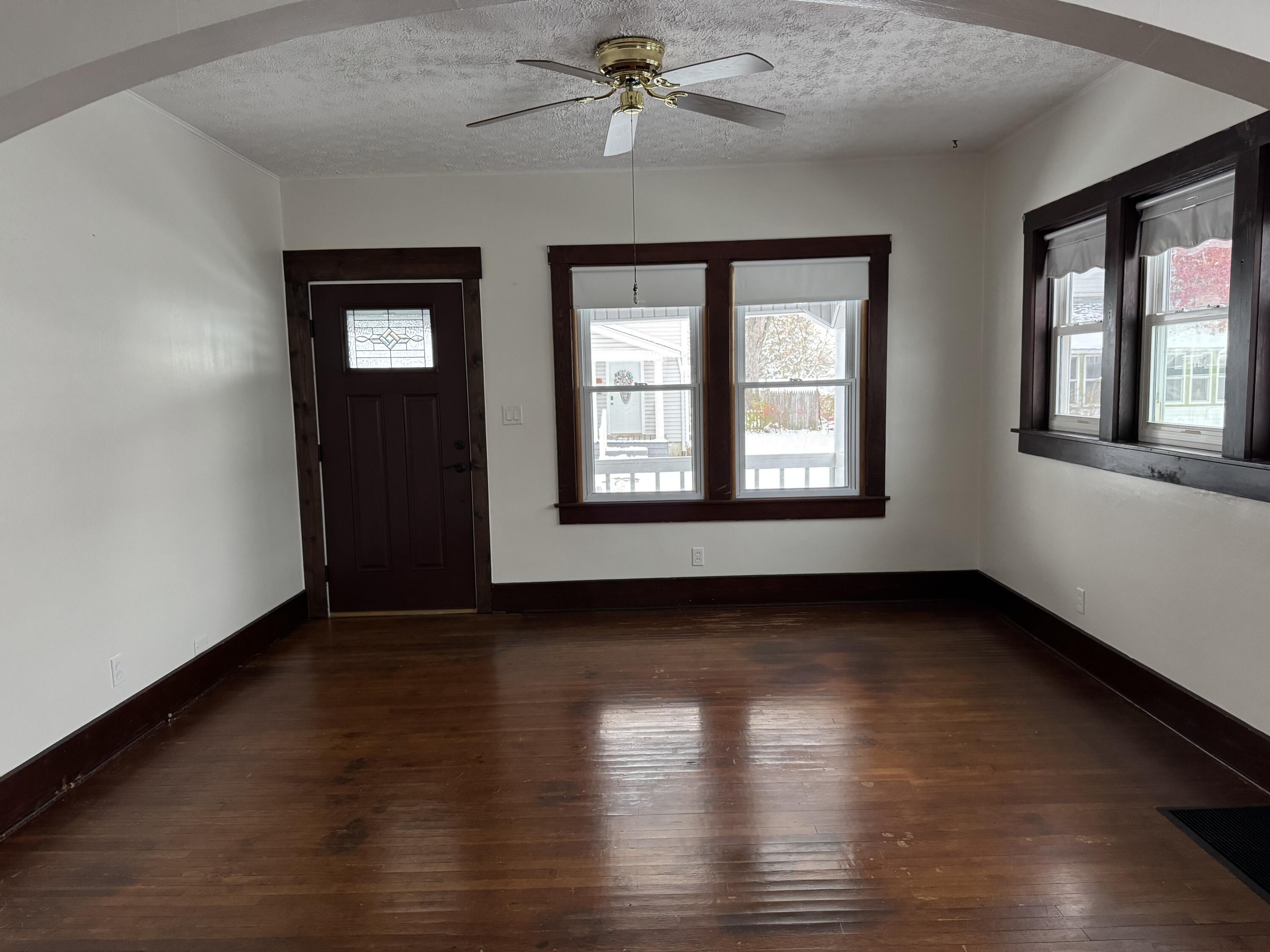 Bellefontaine, Ohio 43311, United States, 2 Bedrooms Bedrooms, ,1 BathroomBathrooms,Residential,Contingent,252191