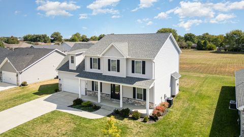 Photo of 225 Fox Harbor Drive, Troy, OH 45373 (MLS # 1041339)