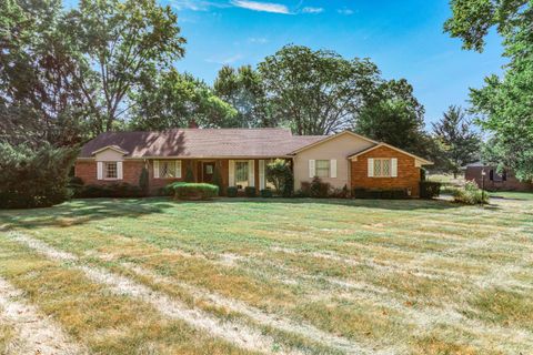 Photo of 2015 Merrimont Drive, Troy, OH 45373 (MLS # 1041405)