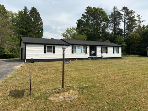 Photo of 2344 Piney Branch Circle, Springfield, OH 45503 (MLS # 1041558)