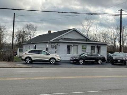 Photo of 2065 S County Road 25a, Troy, OH 45373 (MLS # 1041262) Photo of 2065 S County Road 25a, Troy, OH 45373 (MLS # 1041262)