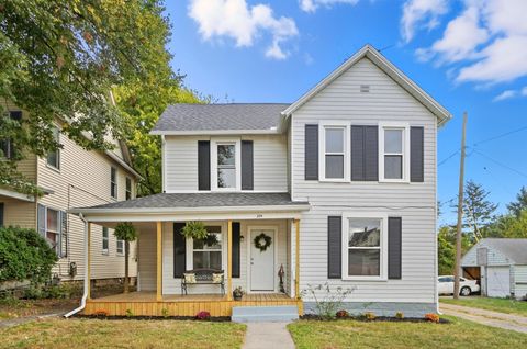 Photo of 224 Glenn Avenue, Springfield, OH 45505 (MLS # 1041801)