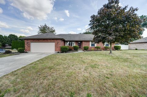 Photo of 947 Brighton Drive, Greenville, OH 45331 (MLS # 1041436)