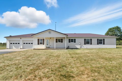 Photo of 5800 Old Columbus Cincinnati Road, South Charleston, OH 45368 (MLS # 1041576)