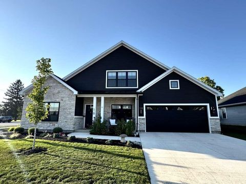 Photo of 16 N Branch Run, Tipp City, OH 45371 (MLS # 1042855)