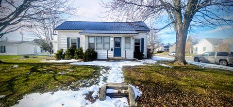 Photo of 727 N Brandon Avenue, Celina, OH 45822 (MLS # 1043015)