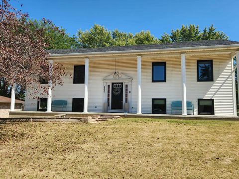 Photo of 660 Wisteria Drive, Troy, OH 45373 (MLS # 1041280)