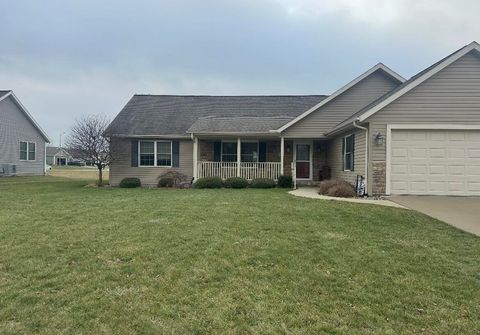 Photo of 119 Woodbine Drive, Wapakoneta, OH 45895 (MLS # 1043072)