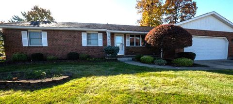 Photo of 153 Gemini Dr, Sidney, OH 45365 (MLS # 1042191)