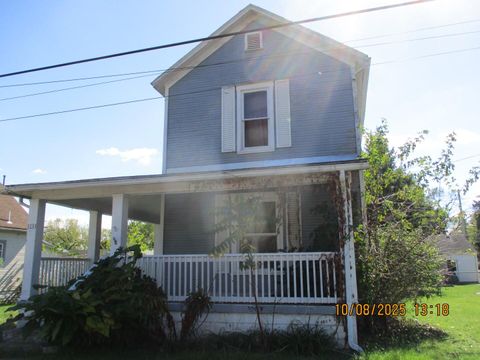 Photo of 1133 W Water Street, Piqua, OH 45356 (MLS # 1041943)