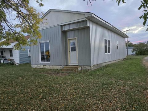 Photo of 115 Eastway Drive, Saint Marys, OH 45885 (MLS # 1041824) Photo of 115 Eastway Drive, Saint Marys, OH 45885 (MLS # 1041824)
