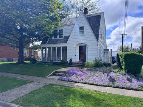 Photo of 607 W South Street, Saint Marys, OH 45885 (MLS # 1038526)