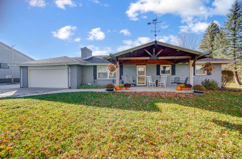Photo of 17946 National Road, Wapakoneta, OH 45895 (MLS # 1040856) Photo of 17946 National Road, Wapakoneta, OH 45895 (MLS # 1040856)