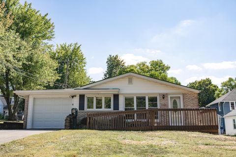 Photo of 312 Irving Avenue, Bellefontaine, OH 43311 (MLS # 1041464)
