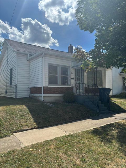 Photo of 911 Cleveland Avenue, Saint Marys, OH 45885 (MLS # 1041135)