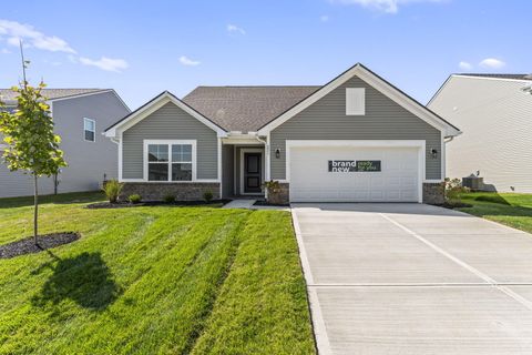 Photo of 221 Scorcese Street, Springfield, OH 45505 (MLS # 1041802) Photo of 221 Scorcese Street, Springfield, OH 45505 (MLS # 1041802)