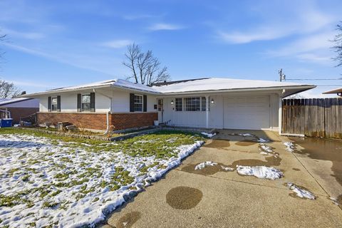 Photo of 6033 Leycross Drive, Dayton, OH 45424 (MLS # 1042968)