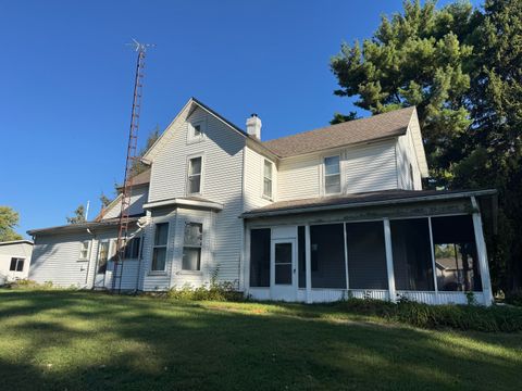 Photo of 4831 Temple Street, Springfield, OH 45502 (MLS # 1041679) Photo of 4831 Temple Street, Springfield, OH 45502 (MLS # 1041679)