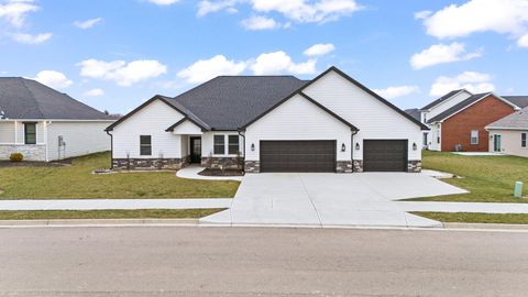 Photo of 940 Rosenthal Drive, Troy, OH 45373 (MLS # 1043008)