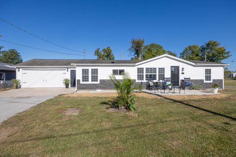 Photo of 7665 Walnut Street, Russells Point, OH 43348 (MLS # 1041185) Photo of 7665 Walnut Street, Russells Point, OH 43348 (MLS # 1041185)