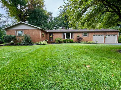 Photo of 703 Dorchester Dr Drive, Springfield, OH 45506 (MLS # 1041205) Photo of 703 Dorchester Dr Drive, Springfield, OH 45506 (MLS # 1041205)