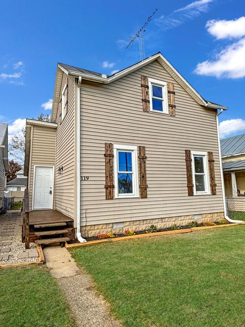 Photo of 119 N Sycamore Street, Union City, OH 45390 (MLS # 1042271)