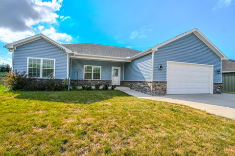 Photo of 3467 Weldon Drive, Lima, OH 45806 (MLS # 1040862) Photo of 3467 Weldon Drive, Lima, OH 45806 (MLS # 1040862)