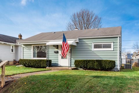 Photo of 1517 Edgewood Avenue, Springfield, OH 45503 (MLS # 1042739)