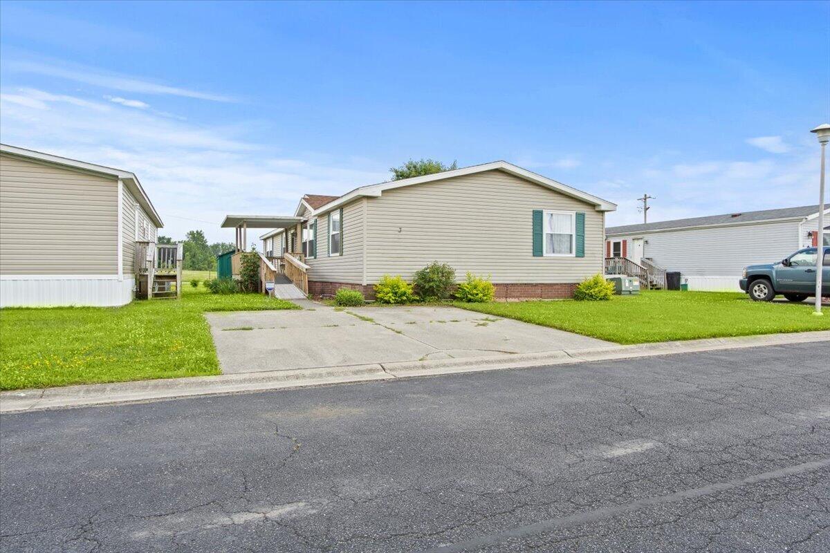 Photo 1 of 24 of 501 Gunntown Road LOT #3 mobile home