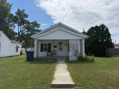 Photo of 1015 Columbia Street, Saint Marys, OH 45885 (MLS # 1040915) Photo of 1015 Columbia Street, Saint Marys, OH 45885 (MLS # 1040915)