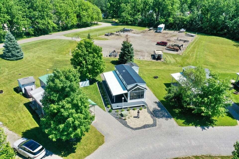Photo 2 of 52 of 11377 Twp Rd 266 Lot 7 mobile home