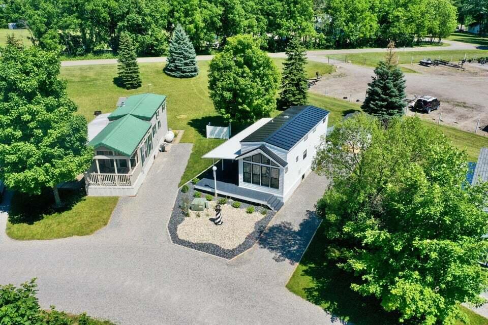Photo 1 of 52 of 11377 Twp Rd 266 Lot 7 mobile home