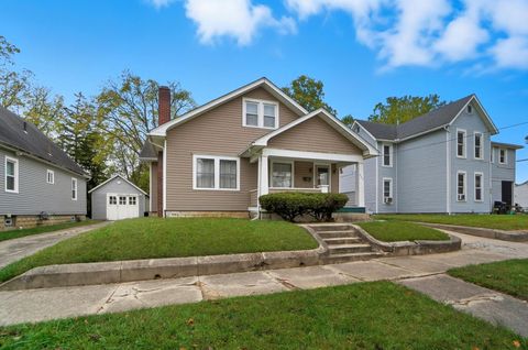 Photo of 525 S Light Street, Springfield, OH 45506 (MLS # 1042014)