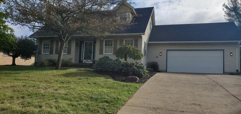 Photo of 15810 Sunset Boulevard, Wapakoneta, OH 45895 (MLS # 1041816) Photo of 15810 Sunset Boulevard, Wapakoneta, OH 45895 (MLS # 1041816)