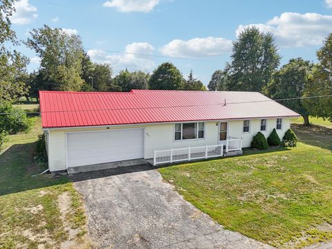 Photo of 605 W Center Street, West Mansfield, OH 43358 (MLS # 1041218)