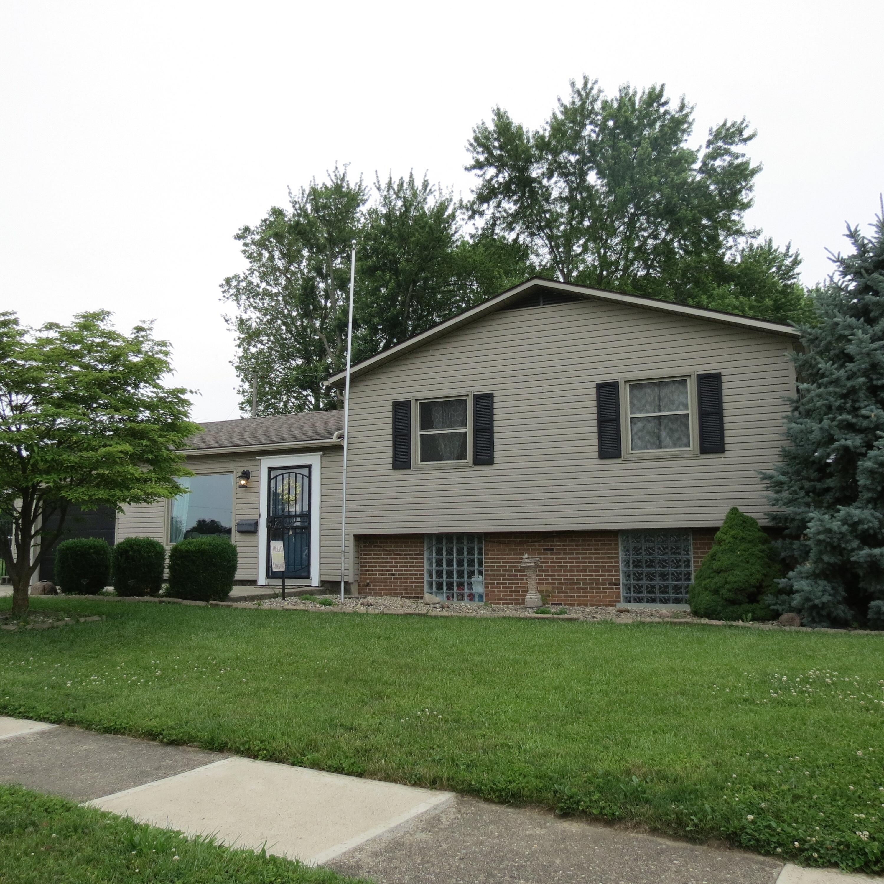 1084 Colonial Drive