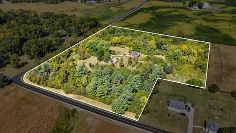 Photo of 10916 Ayres Pike, New Carlisle, OH 45344 (MLS # 1041388)