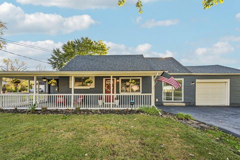 Photo of 2118 Van Oss Drive, Beavercreek, OH 45431 (MLS # 1041997)